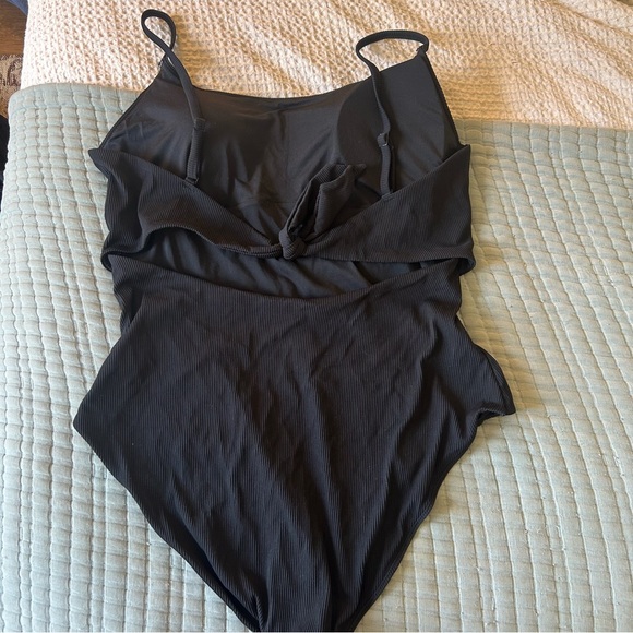 Aerie Ribbed Tie Back One Piece Swimsuit Size XXL - Picture 4 of 9
